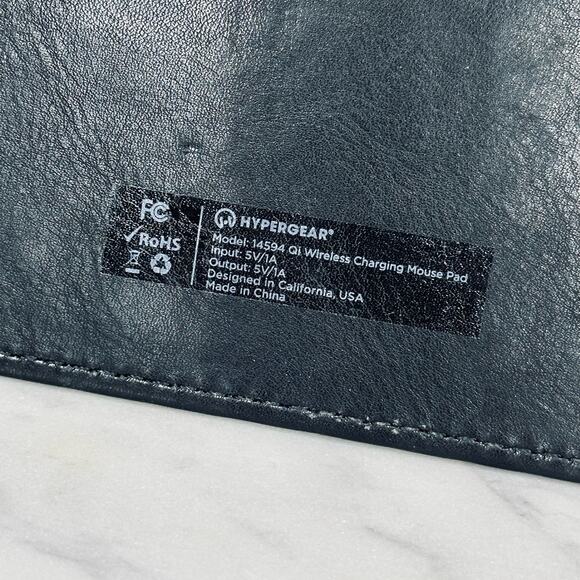 Hypergear Wireless Charging Mouse Pad 14594 - Picture 3 of 4